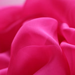 Tessuto Chiffon Fuxia in seta per abbigliamento