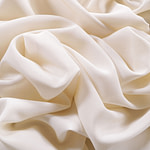 Milk white crêpe de chine fabric in pure silk | new tess