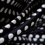 Tissu Raso Se Ominibus Pois 201901 Blanc, Noir en Soie