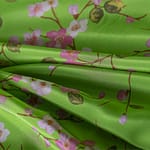 Tissu de crêpe de chine en pure soie avec motif floral | new tess