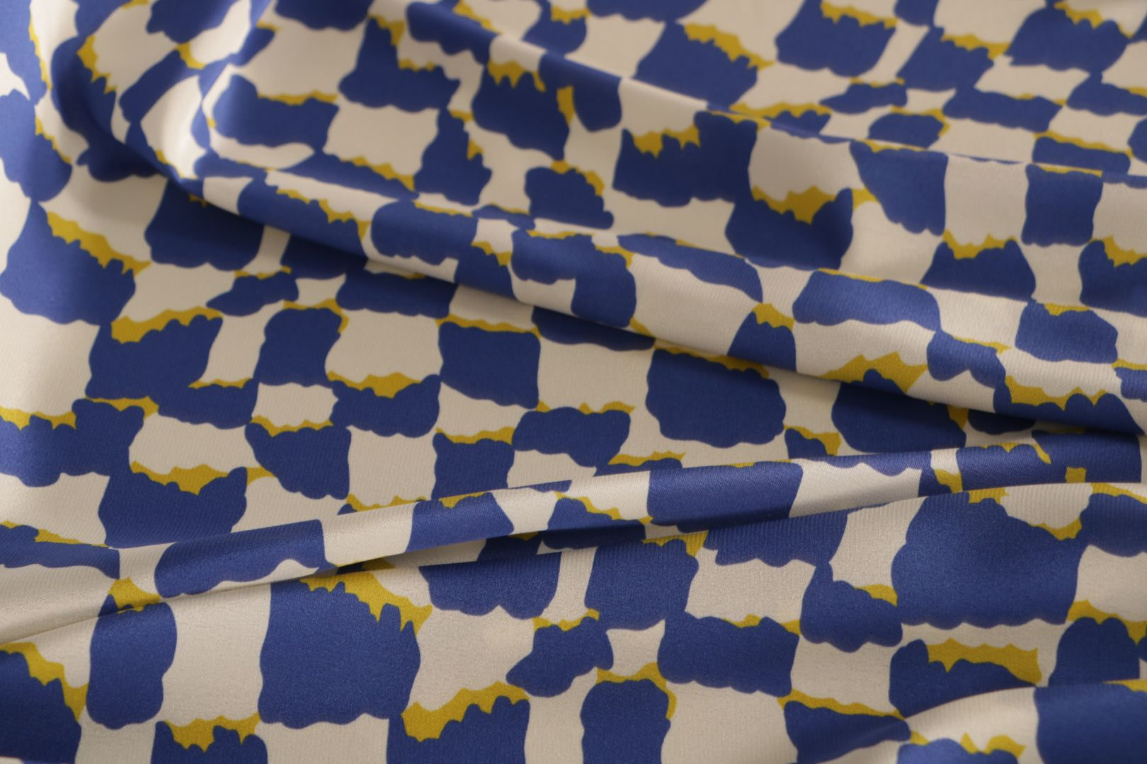 Tessuto geometrico per abbigliamento e moda | new tess
