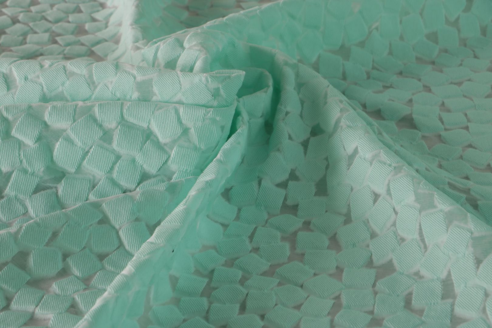 Tessuto Verde in Cotone, Poliestere, Seta per Abbigliamento UN001115