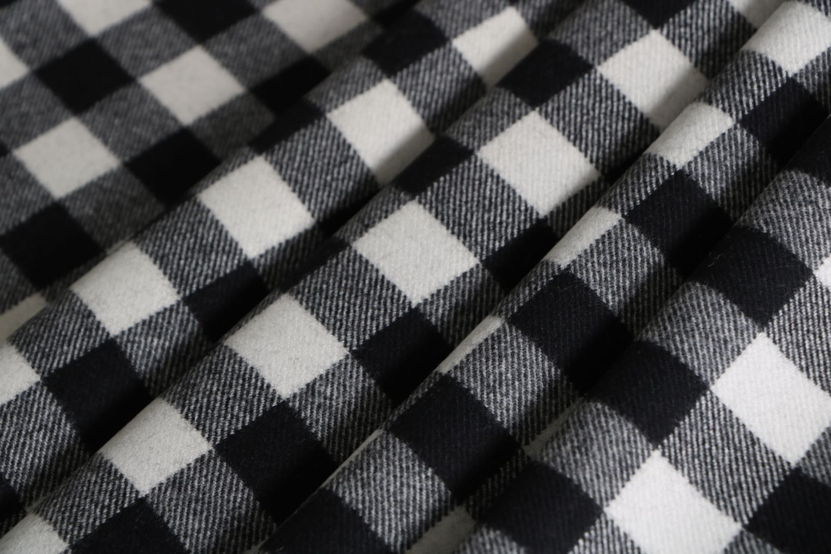Black, White Wool Flannel Apparel Fabric TC000715