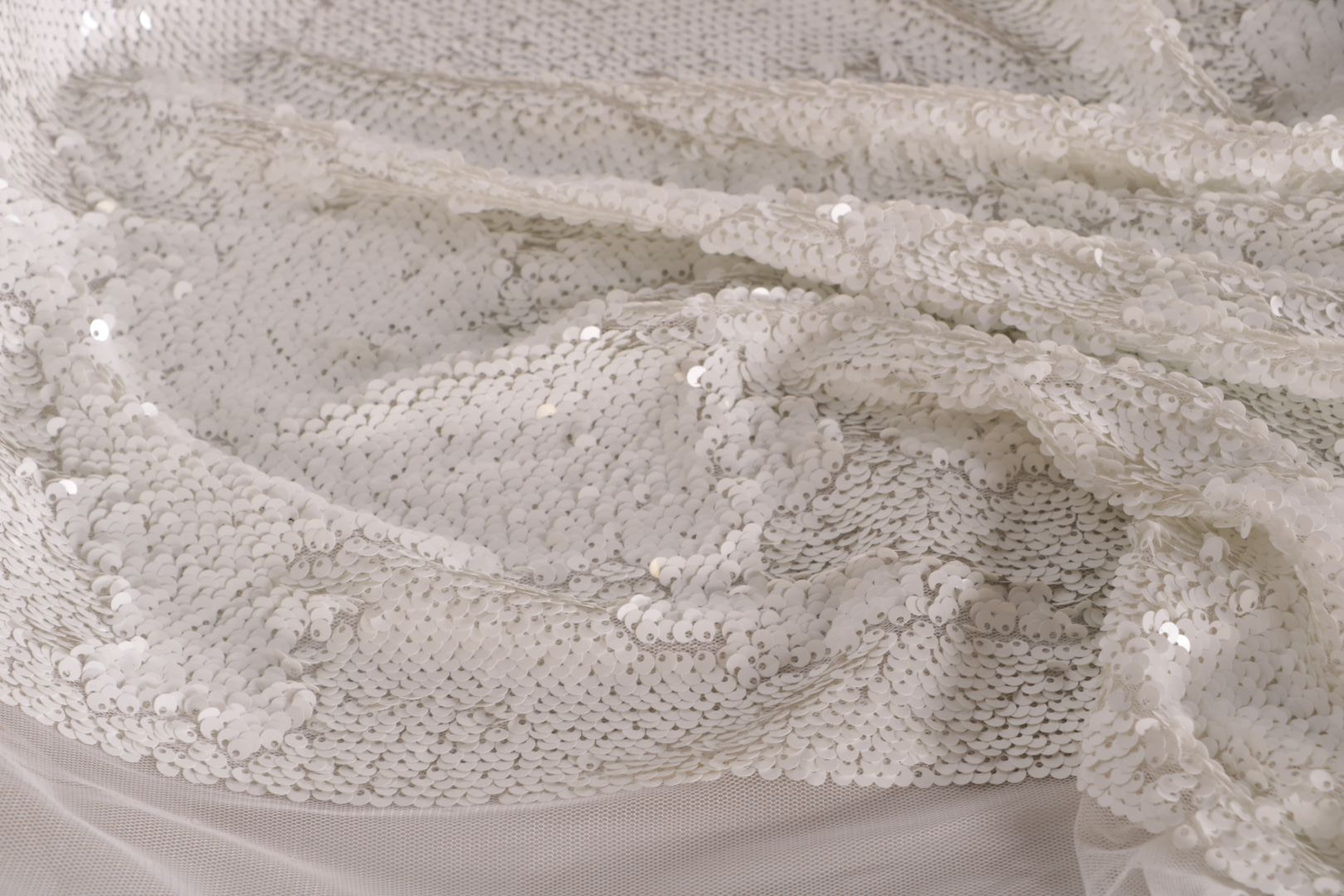 Tessuto Paillettes Bianco in Poliestere per Abbigliamento TC000611
