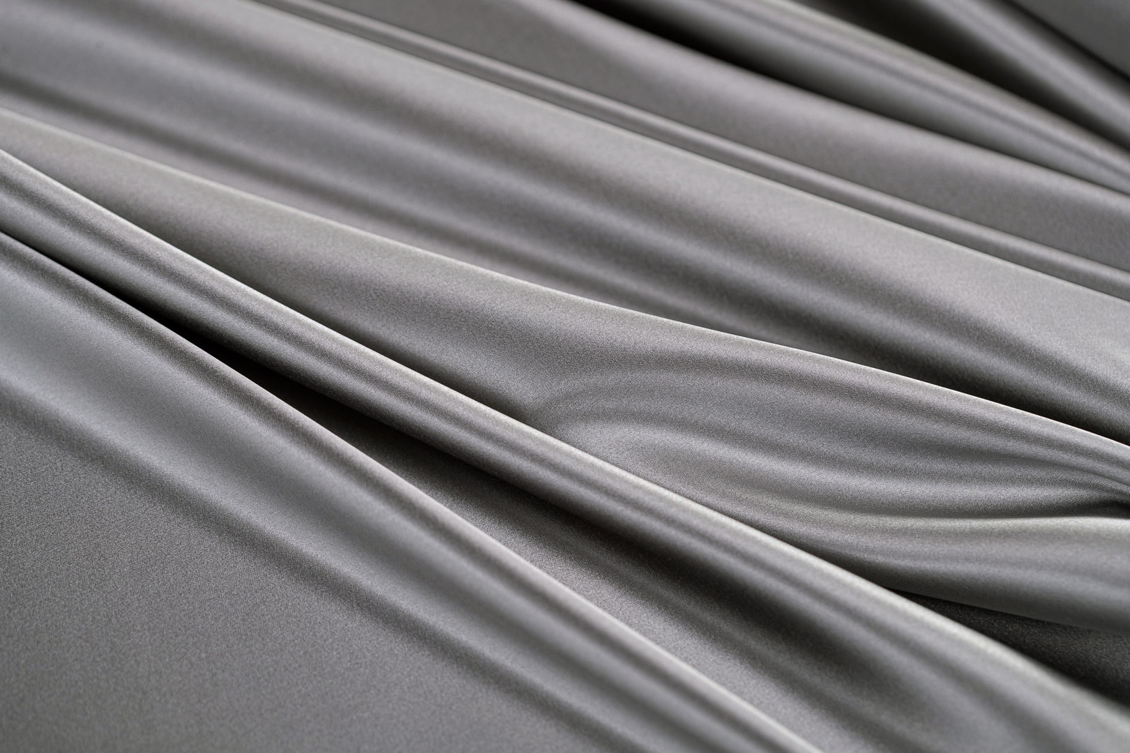 Aluminium gray stretch silk satin fabric | new tess