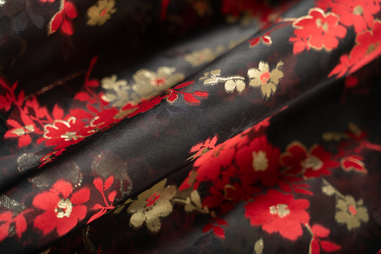 Tissu Couture Organza Noir, Rouge en Polyester, Soie TC001105