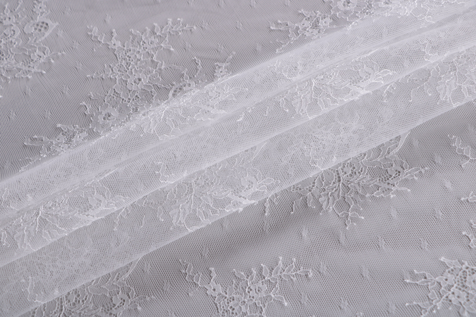 Tessuto Bianco in Poliestere per Abbigliamento TC001130