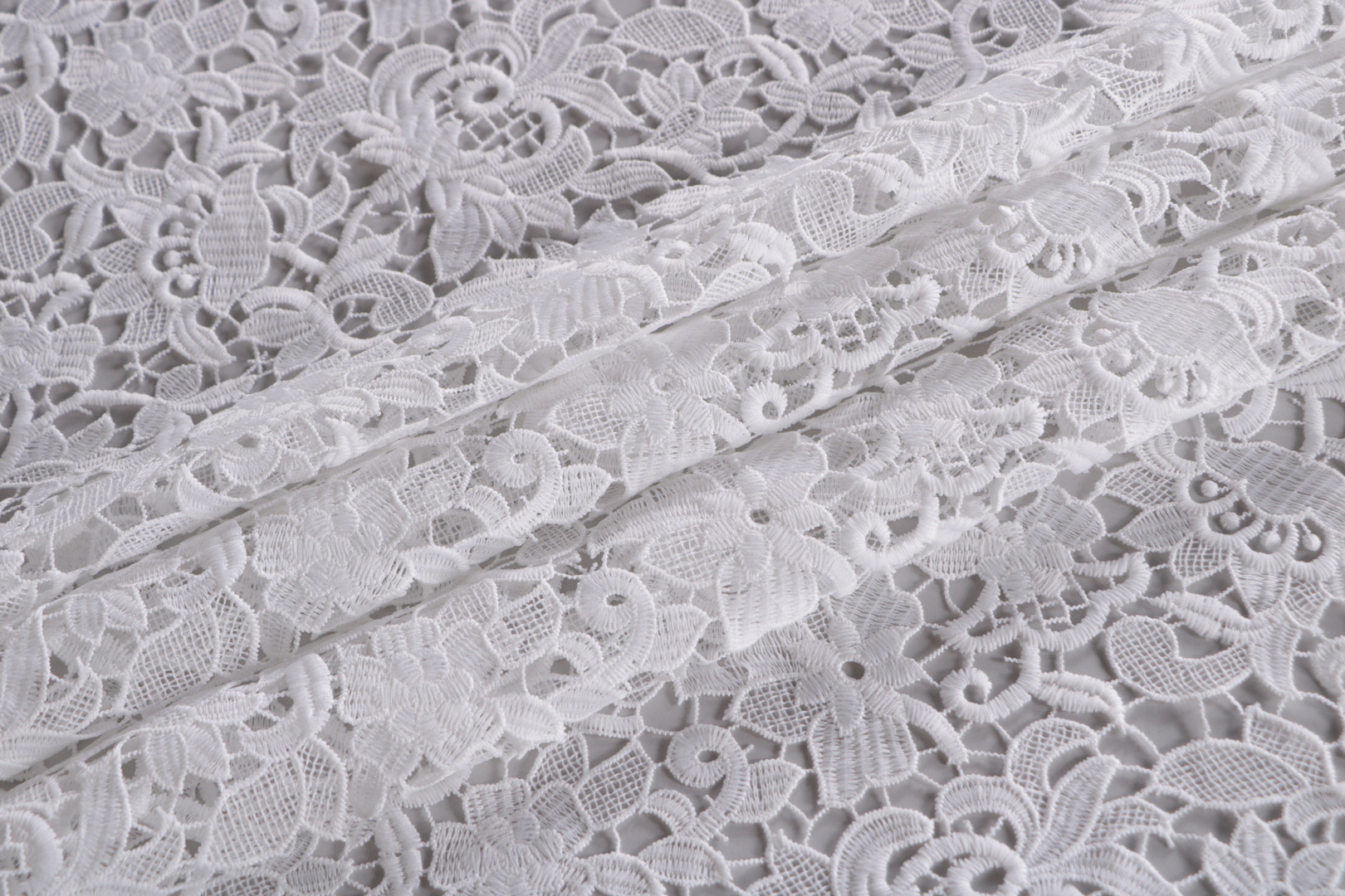 Tessuto Bianco in Poliestere per Abbigliamento TC001133