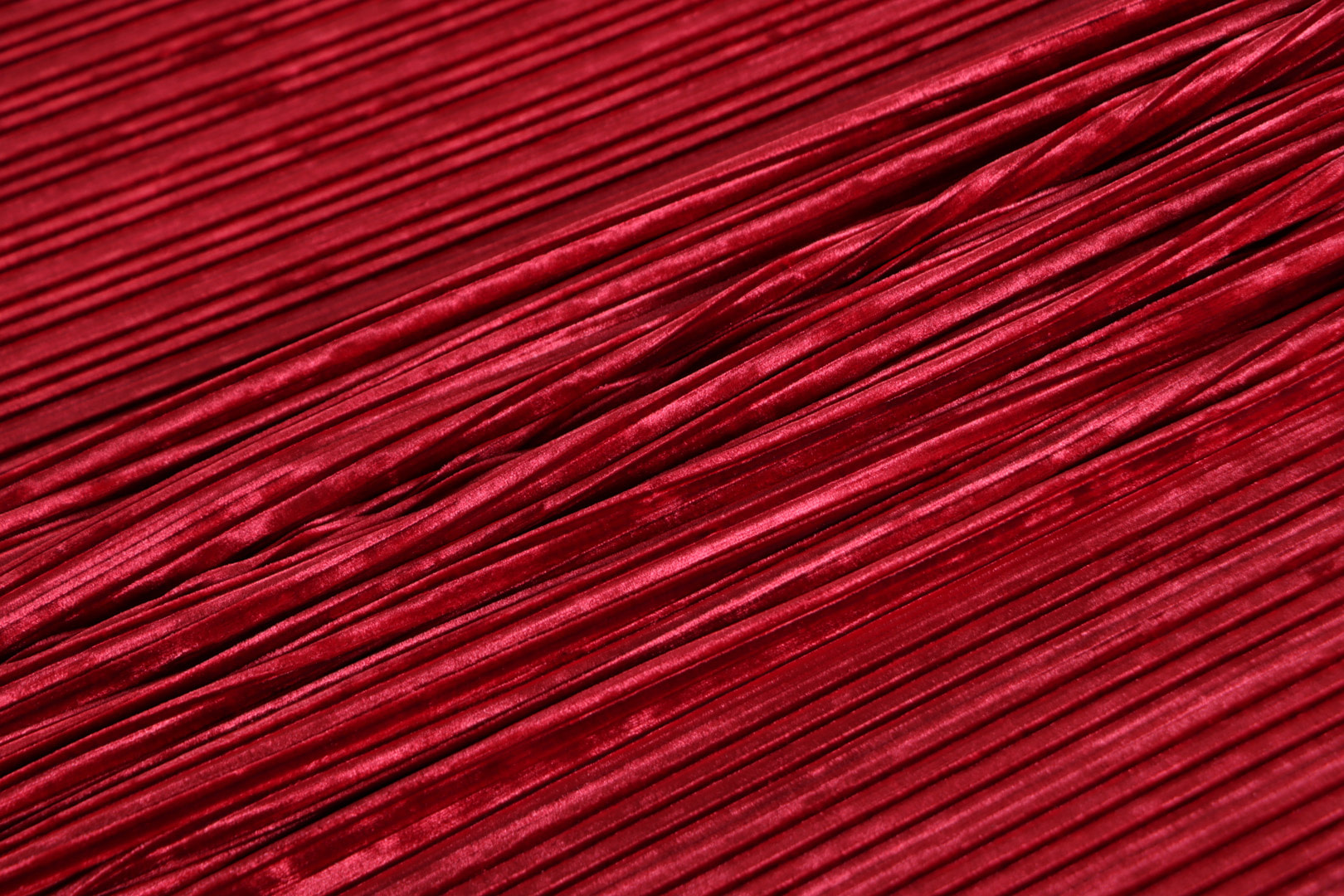 Red Polyester Apparel Fabric TC001165