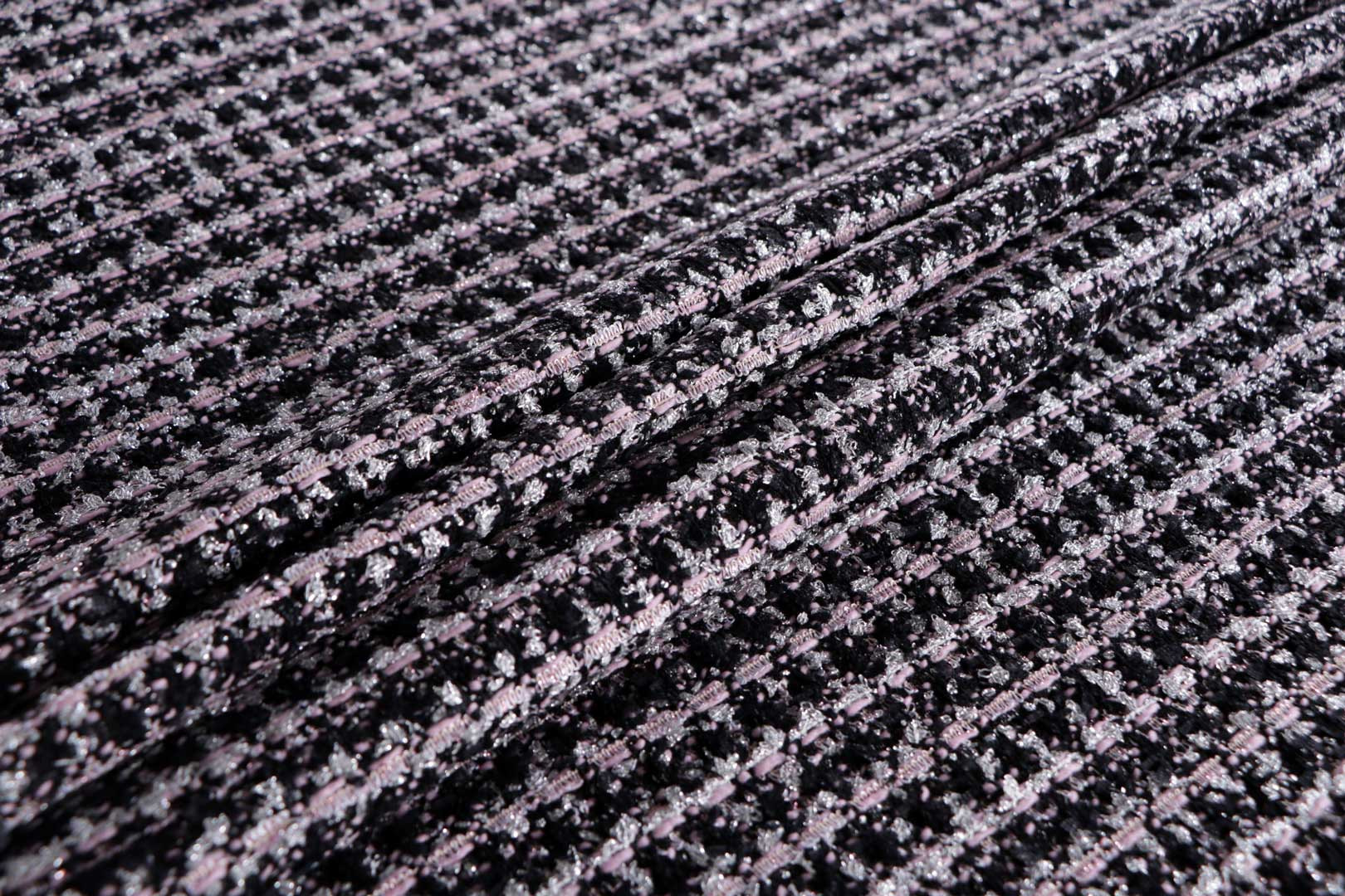 Tissu Couture Noir, Rose en Laine, Polyester, Viscose TC001174