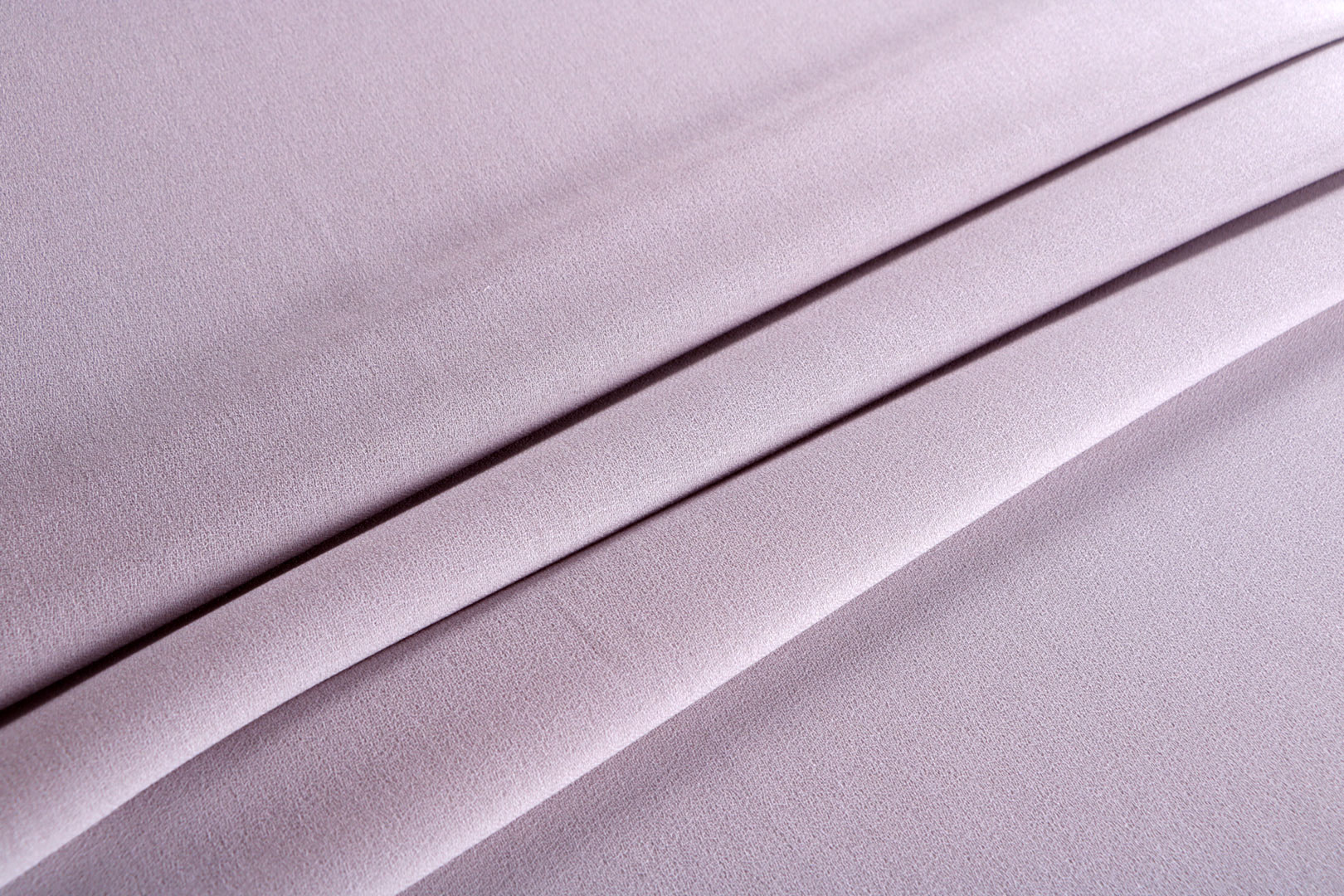 Gray organic wool crêpe fabric for dressmaking