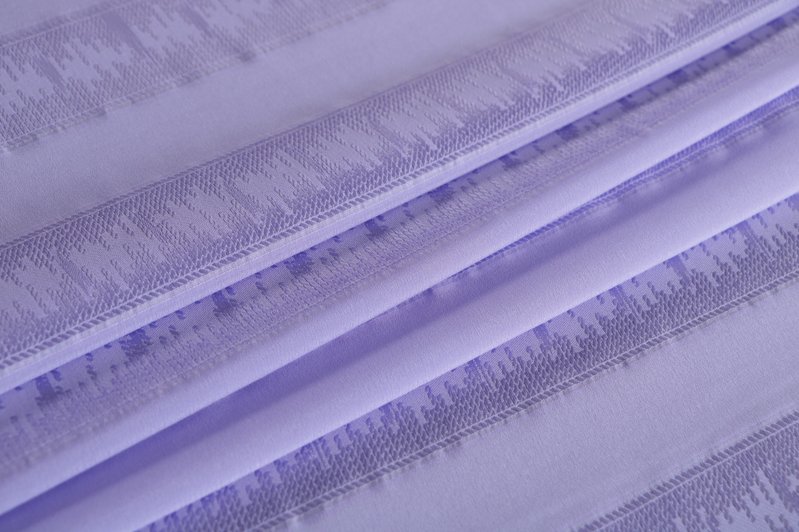 Tessuto Viola in Seta, Viscosa per Abbigliamento UN001369