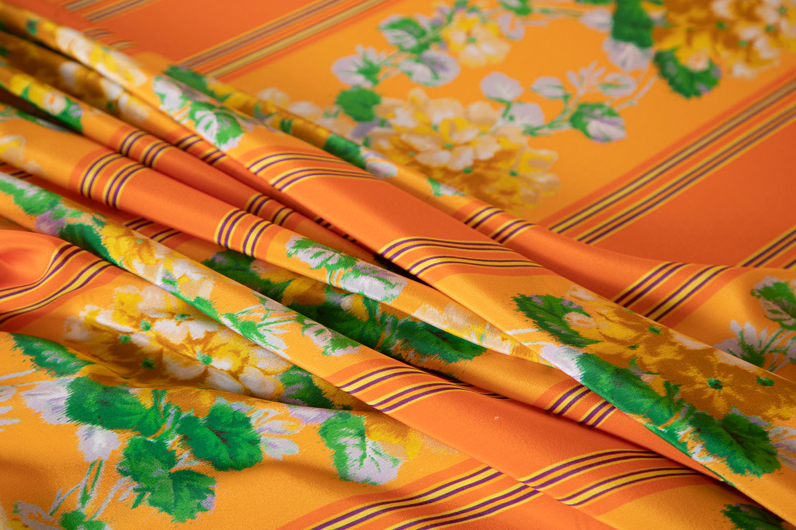 Orange, Yellow Silk Crêpe de Chine Apparel Fabric ST000357