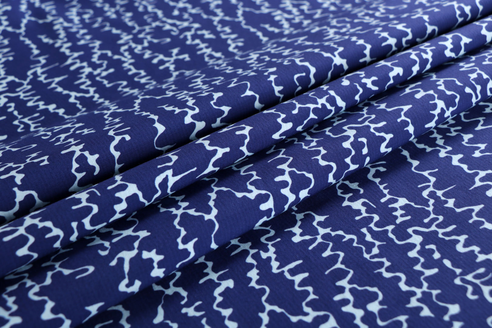 Blue Cotton Apparel Fabric ST000469