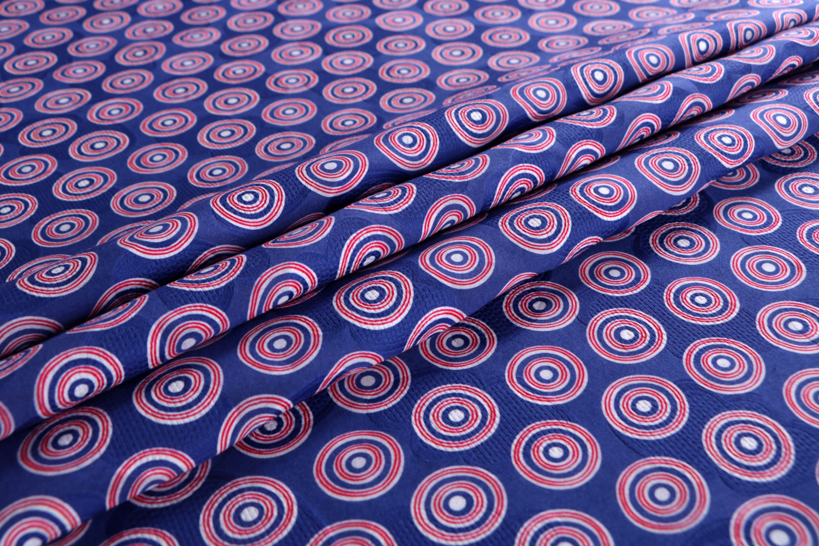 Blue, Red Cotton Apparel Fabric ST000471