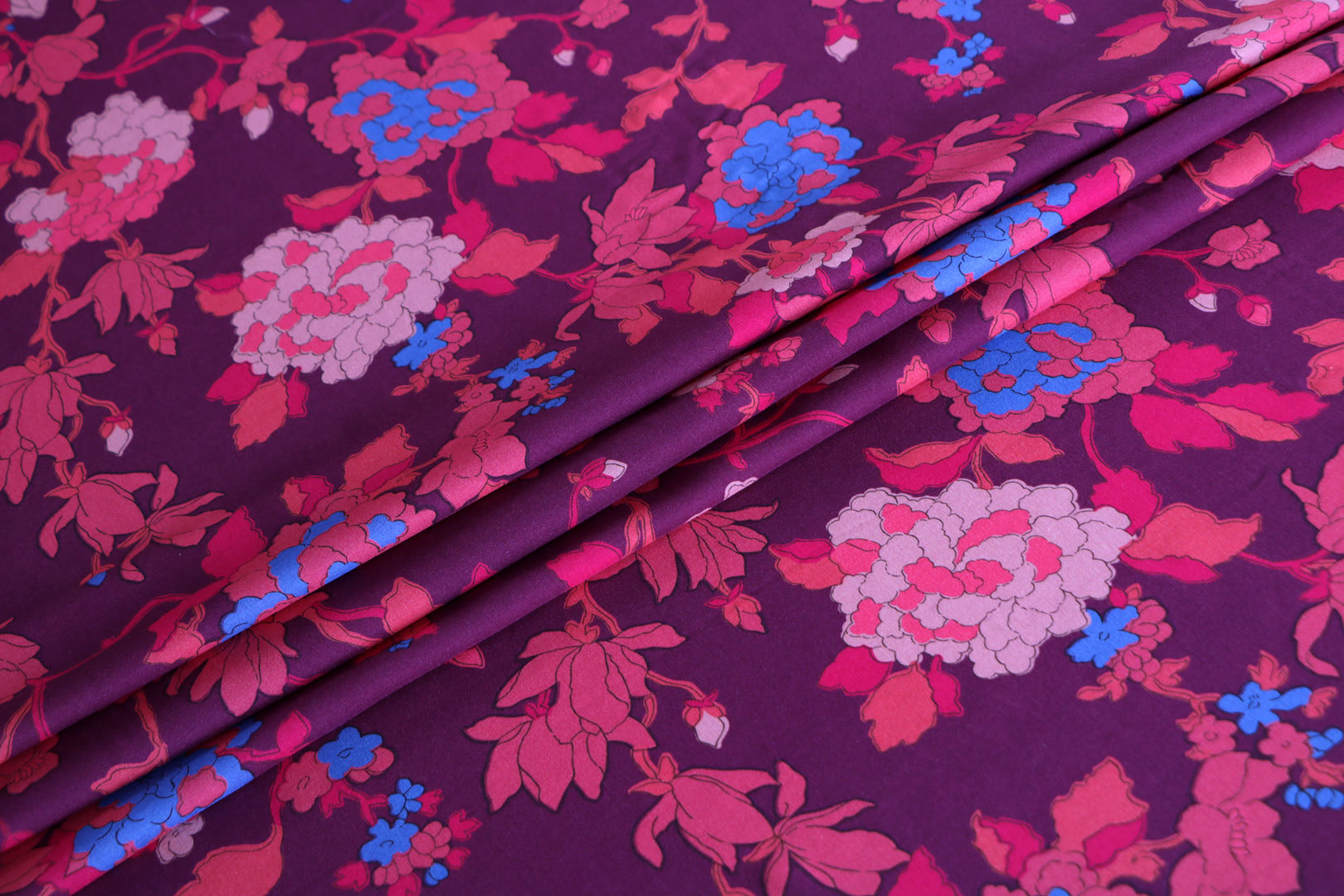 Fuxia, Pink, Purple Viscose Muslin Apparel Fabric ST000582