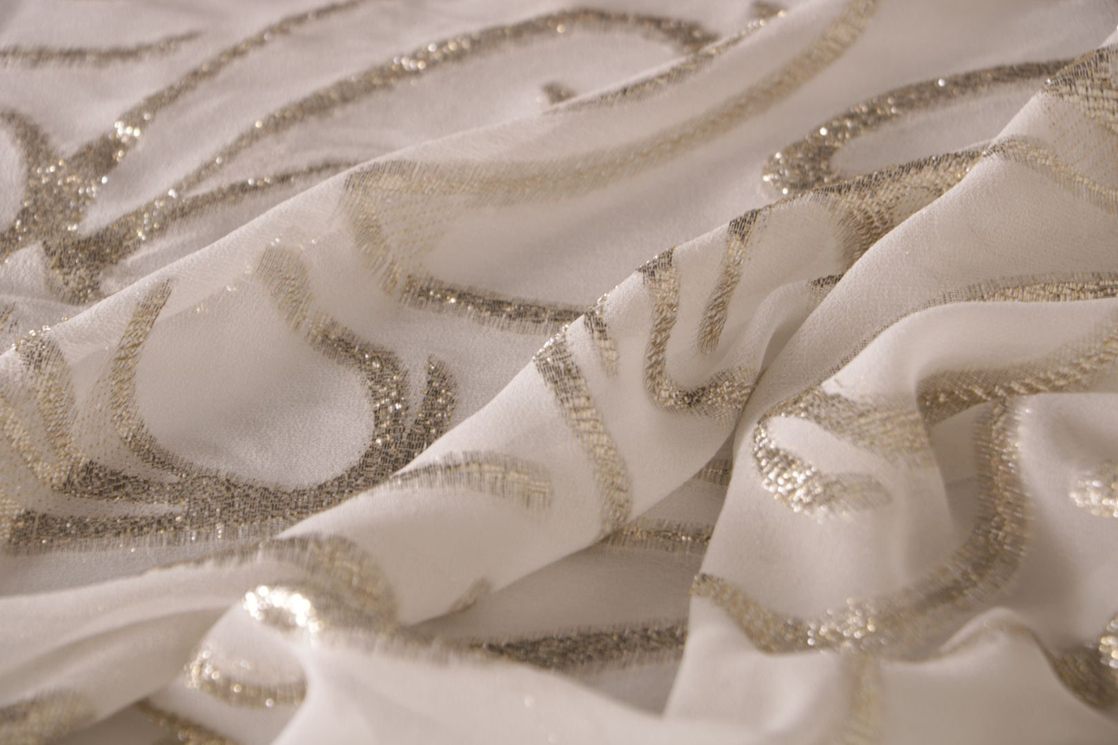 Tessuto Bianco, Giallo in Poliestere, Seta per Abbigliamento UN001179