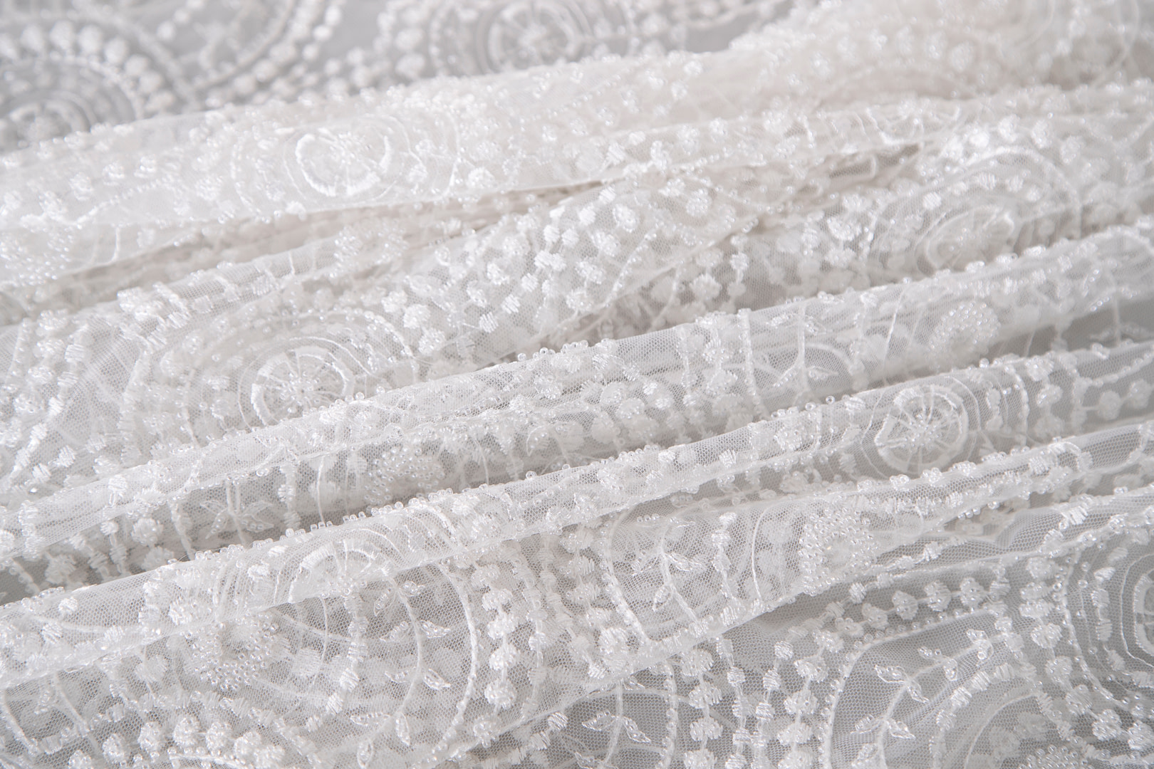 Tessuto Bianco in Poliestere per Abbigliamento UN001183