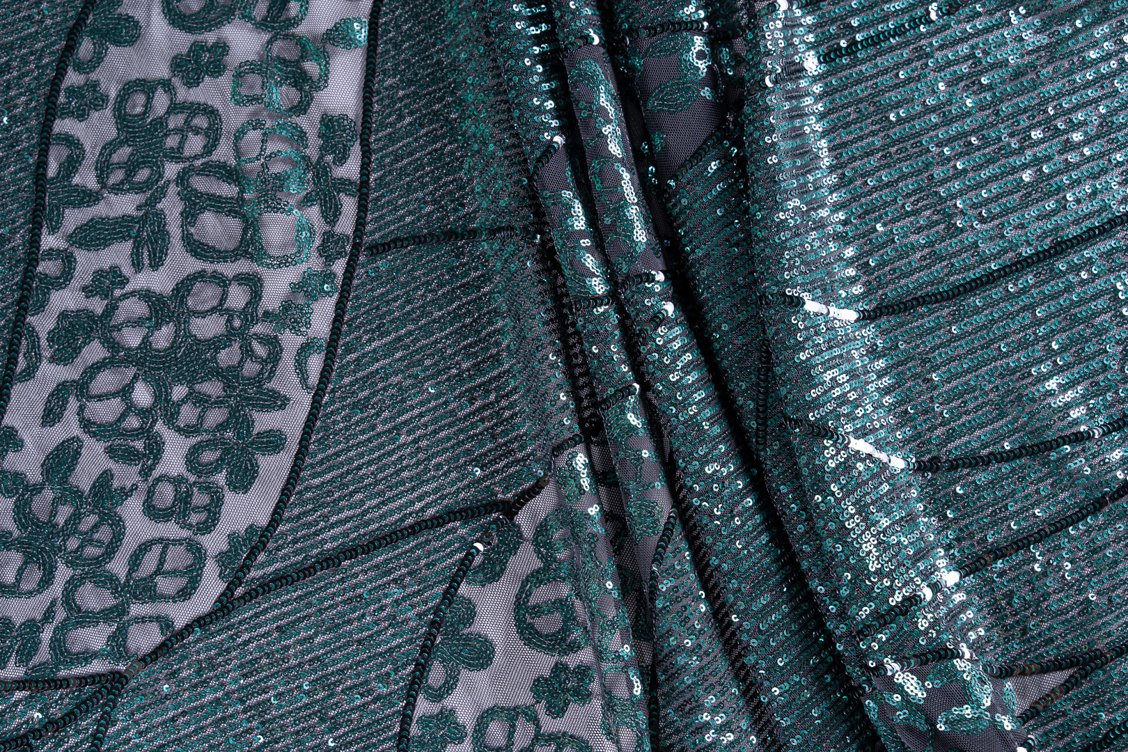 Black, Green Polyester Sequins Apparel Fabric UN001208