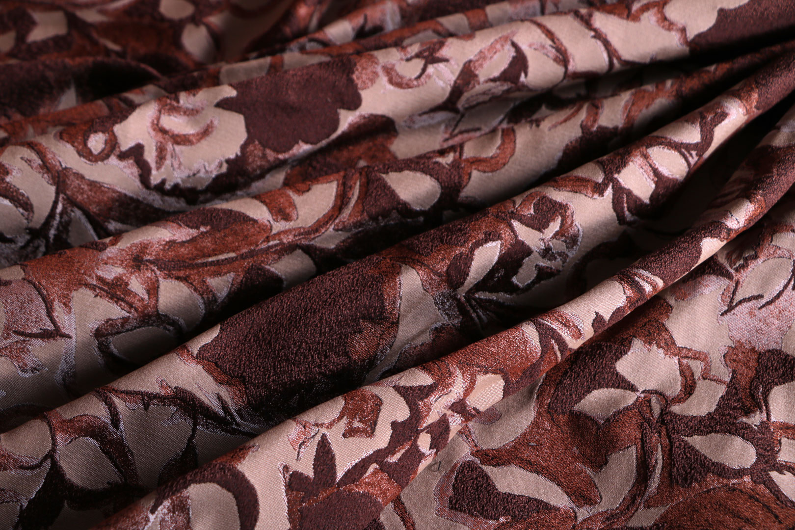 Brown Polyester, Silk Apparel Fabric UN001259