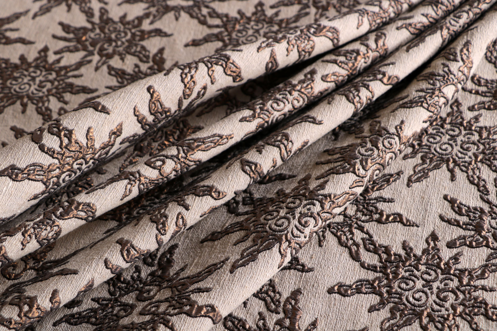 Beige, White Polyester, Silk Apparel Fabric UN001260