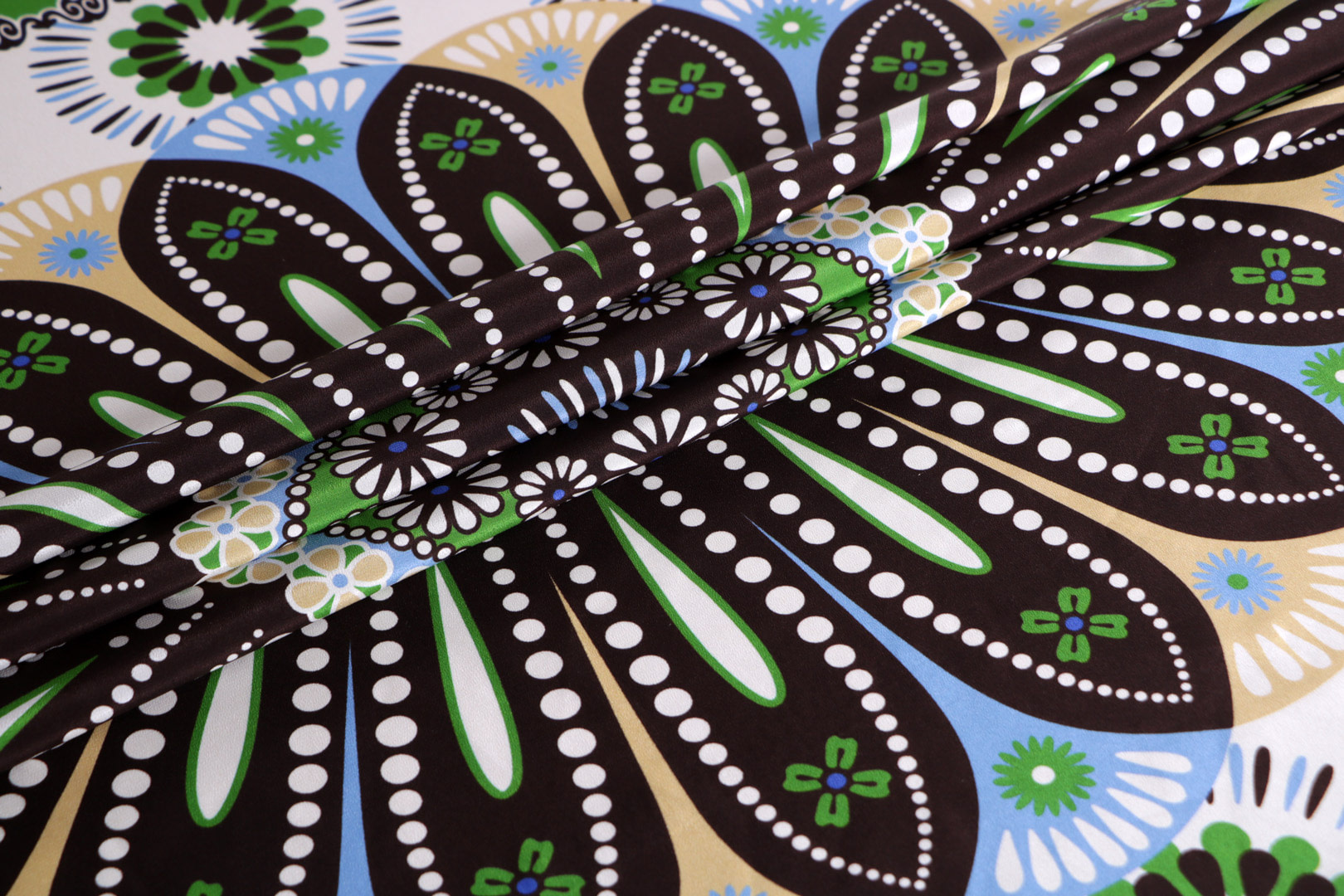 Paisley Print Apparel Fabric ST000523