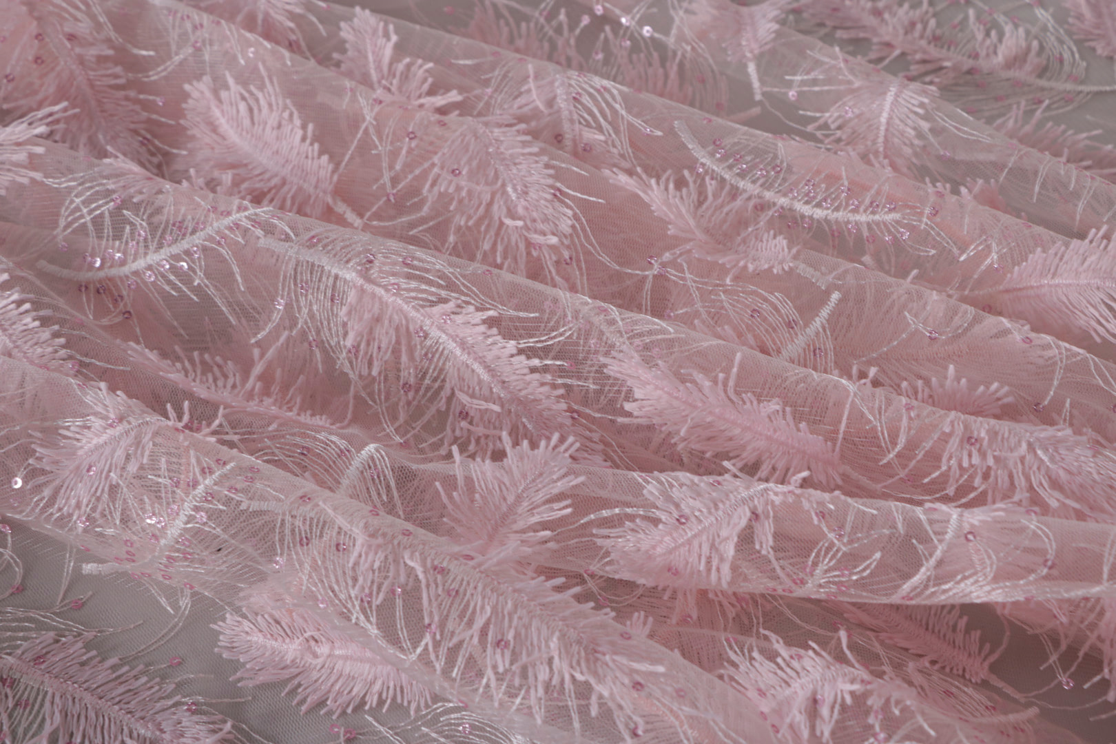 Ricamo Piume su Tulle TC000931