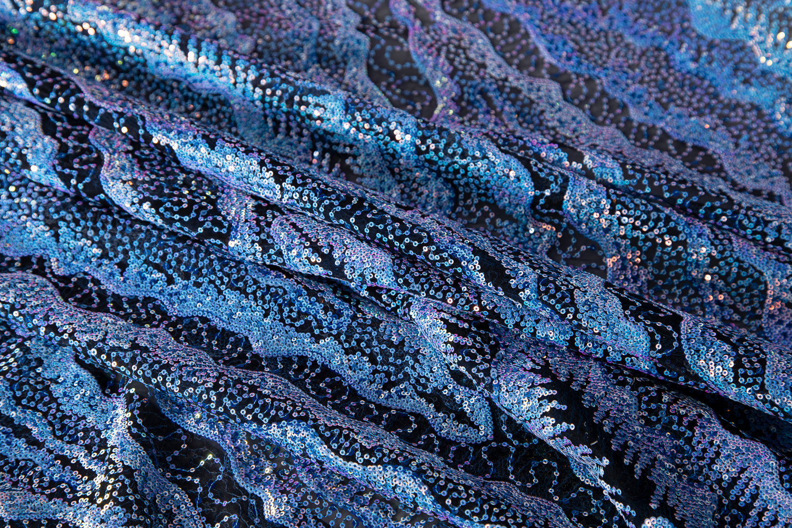 Ricamato con Paillettes UN001188