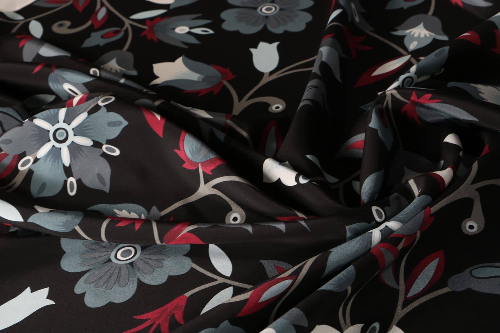 Black, Gray, Red Silk Crêpe de Chine fabric for dressmaking