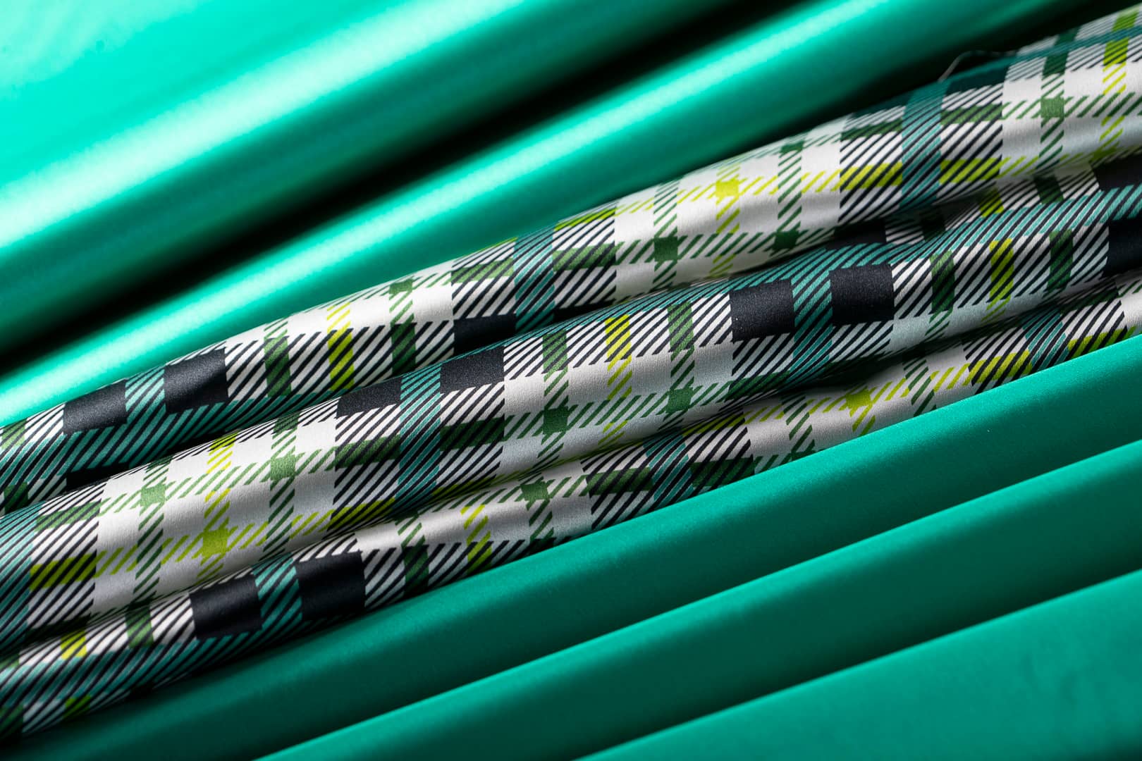 Bright green silk apparel fabrics | new tess