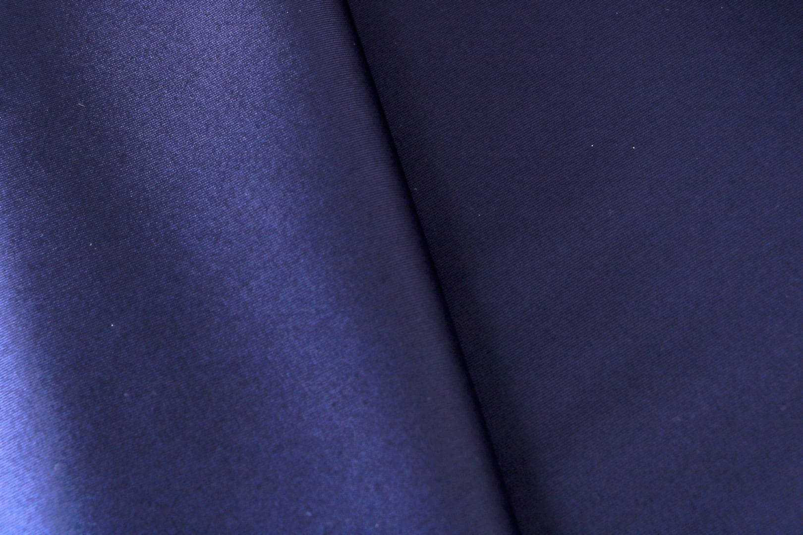 Tessuto Gabardine Stretch Cotone Blu in Cotone, Stretch per abbigliamento