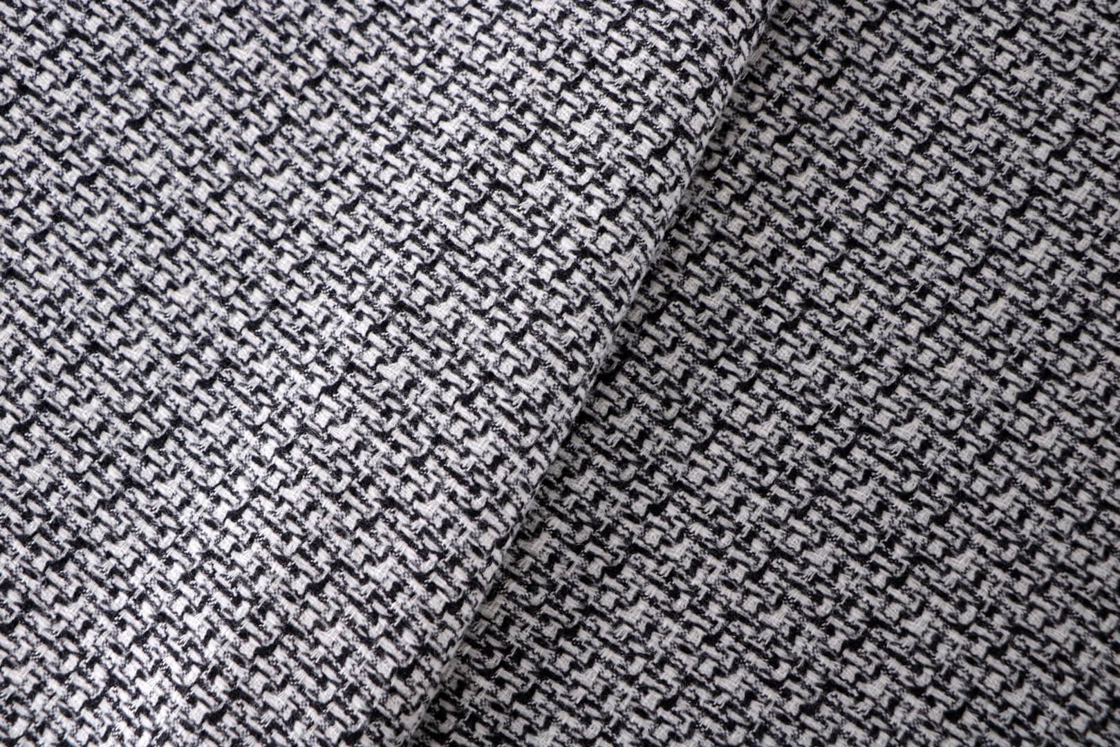 Tissu Noir en Coton, Laine, Polyester pour vêtements
