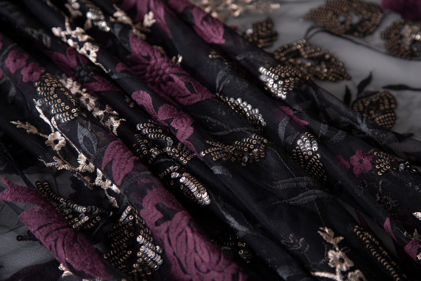Tissu Noir, Violet en Polyester pour vêtements