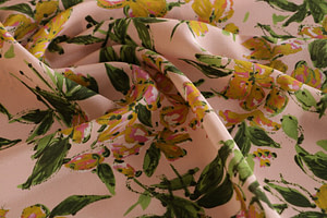 Tessuto Crepe Seta Bouquet Fiori ST000162 per Abbigliamento