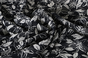 Tessuto Georgette Bianco, Nero in Seta per Abbigliamento ST000215