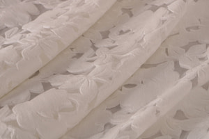 White Cotton, Polyester, Silk Apparel Fabric UN001113