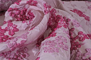 Tissu Jacquard 001 Fuchsia, Rose pour habillement