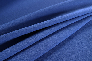 Tissu Double crêpe de laine Bleu Pervenche en Laine pour vêtements