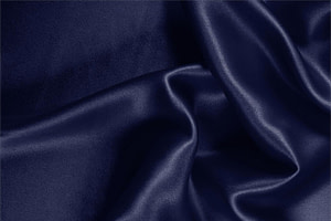 Tessuto Crêpe Satin Blu Marine in Seta per Abbigliamento UN000180