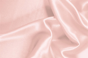 Tessuto Crêpe Satin Rosa Quarzo in Seta per Abbigliamento UN000219