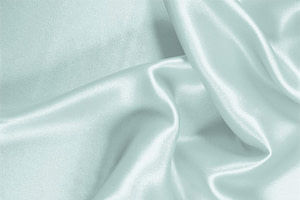 Tissu Crêpe Satin Bleu eau en Soie pour vêtements