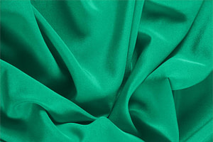 Tissu Couture Crêpe de Chine Vert drapeau en Soie UN000377