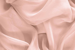 Tessuto Chiffon Rosa Quarzo in Seta per abbigliamento