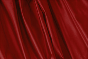 Tessuto Duchesse Rosso Vino in Seta per abbigliamento