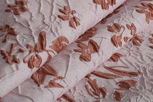Tessuto Jacquard Coupe' 000300 Rosa per Abbigliamento