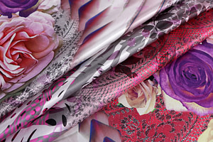 Abstract Print Apparel Fabric ST000903