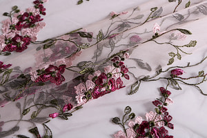 Laces-Embroidery Apparel Fabric TC001292