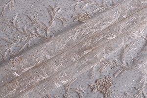 Laces-Embroidery Apparel Fabric TC001303