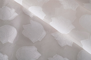 Tessuto Organza Jacquard Fiori TC000798 per Abbigliamento
