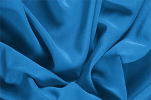 Tessuto Crêpe de Chine Blu Portofino in Seta per abbigliamento